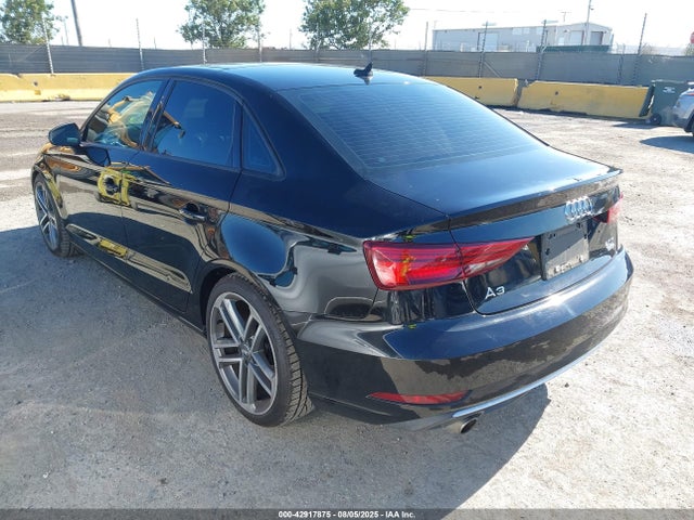 2017 AUDI A3 WAUB8GFF3H1020638 Photo 2