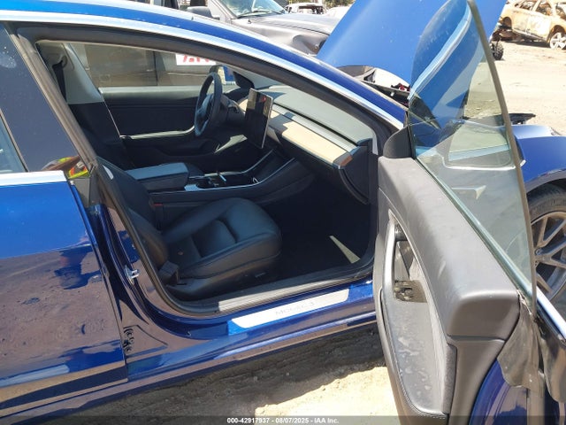 2019 TESLA MODEL 3 5YJ3E1EA4KF476181 Photo 4