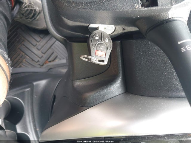 3N1CE2CP3GL353304 Nissan 2016