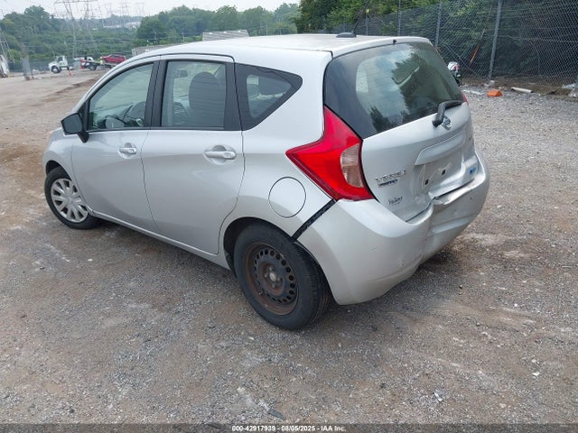 3N1CE2CP3GL353304 Nissan 2016