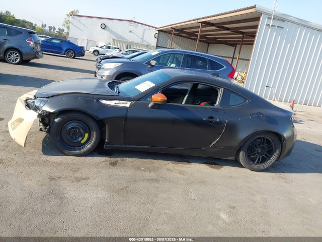 Scion 2000cc na 2015 JF1ZNAA17F8701933 Image 14