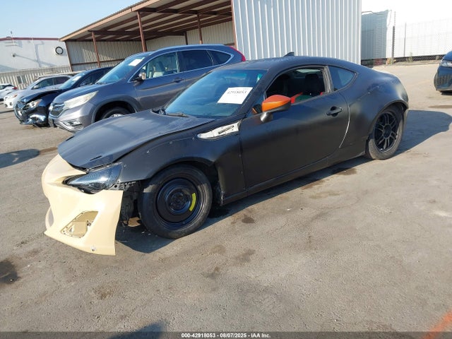 Scion 2000cc na 2015 JF1ZNAA17F8701933 Image 2