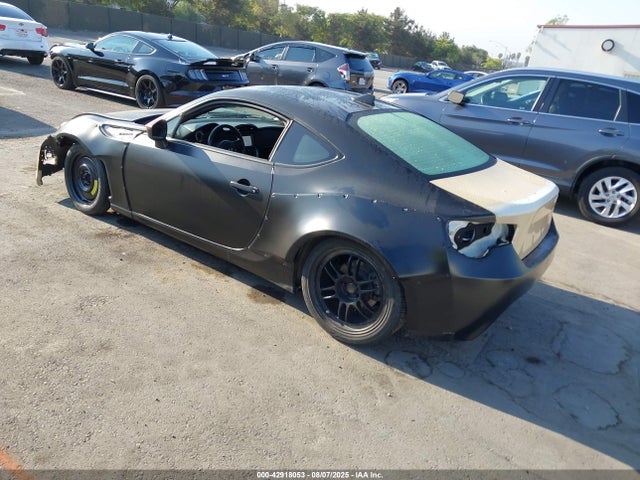 Scion 2000cc na 2015 JF1ZNAA17F8701933 Image 3