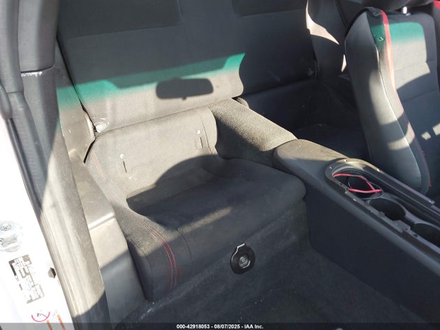 Scion 2000cc na 2015 JF1ZNAA17F8701933 Image 8