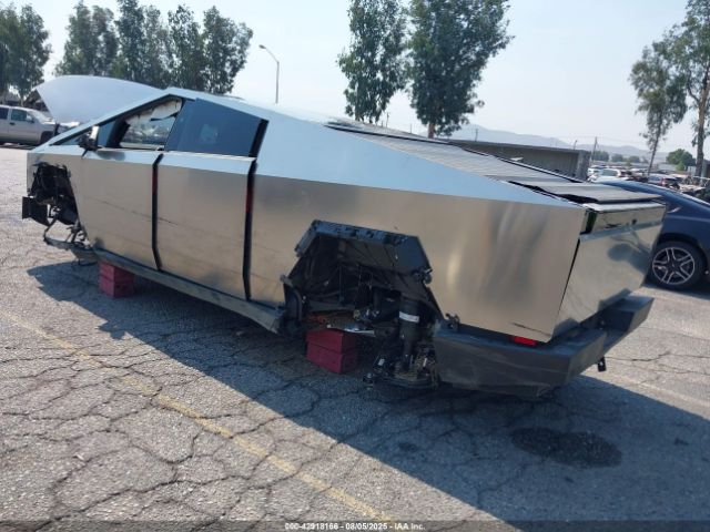 2024 TESLA CYBERTRUCK 7G2CEHEE3RA053947 Photo 2