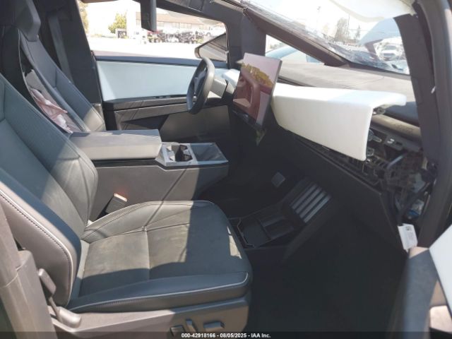 2024 TESLA CYBERTRUCK 7G2CEHEE3RA053947 Photo 4