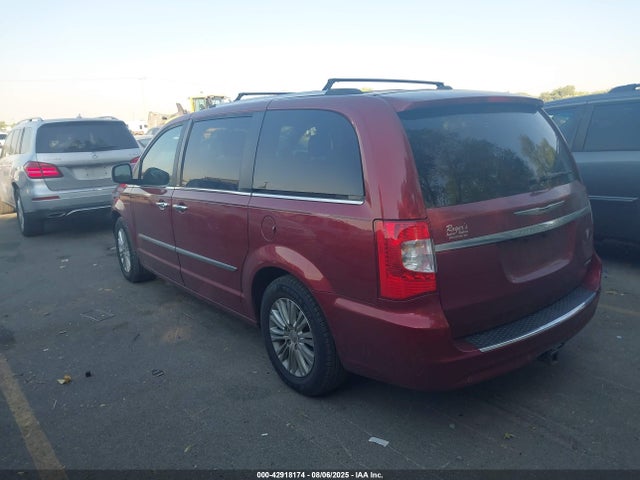 2C4RC1GG5ER319091 Chrysler Town and Country