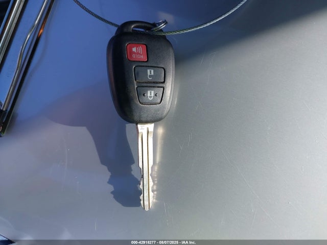 Toyota 2ar-fe 2018 2T3ZFREV9JW447440 Image 11