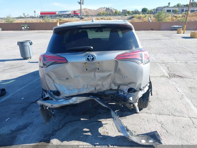 Toyota 2ar-fe 2018 2T3ZFREV9JW447440 Image 16