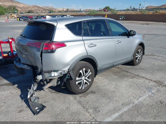 Toyota 2ar-fe 2018 2T3ZFREV9JW447440 Image 4