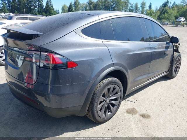 2018 TESLA MODEL X 5YJXCBE24JF135464 Photo 3