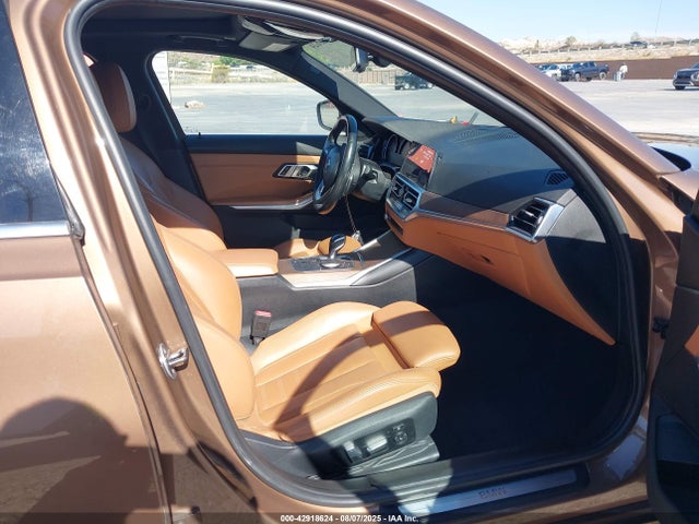 WBA5R1C52KAK10683 BMW 330I