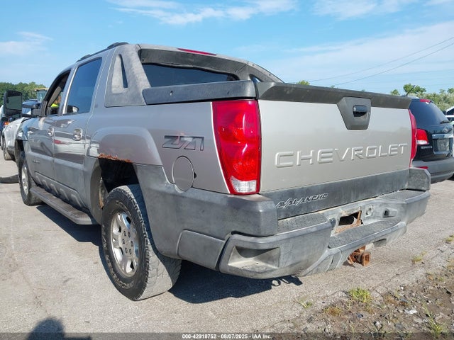 2005 CHEVROLET AVALANCHE 3GNEK12Z45G169885 Photo 2