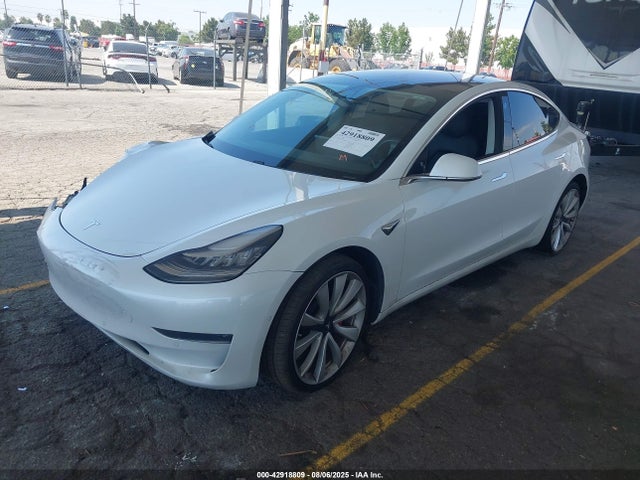 2018 TESLA MODEL 3 5YJ3E1EB1JF106605 Photo 1