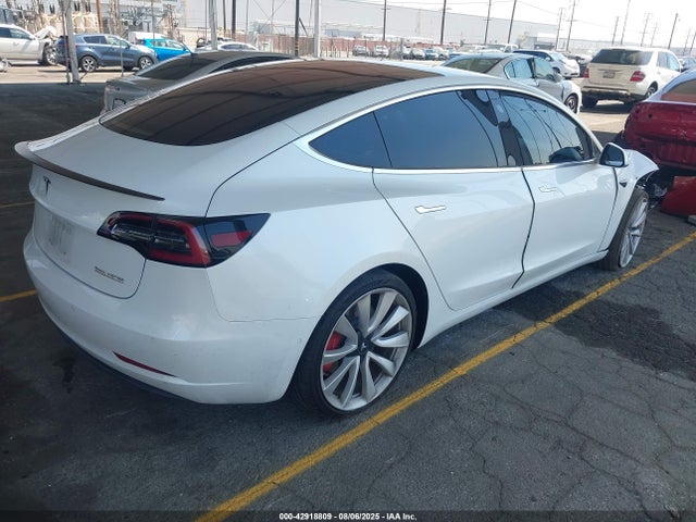2018 TESLA MODEL 3 5YJ3E1EB1JF106605 Photo 3