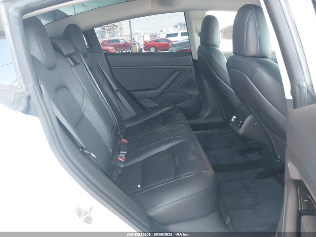 2018 TESLA MODEL 3 5YJ3E1EB1JF106605 Photo 7