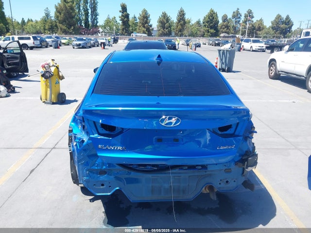5NPD84LF5HH123986 Hyundai 2017