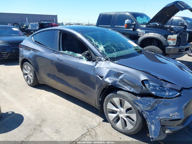 2023 TESLA MODEL Y 7SAYGDEE6PF716037 Photo 5