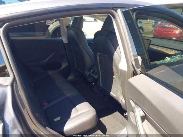 2023 TESLA MODEL Y 7SAYGDEE6PF716037 Photo 7