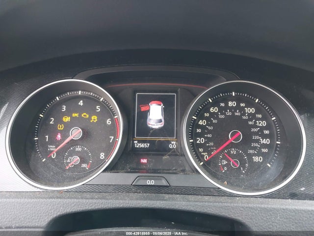 3VWYT7AU7FM087810 Volkswagen 2015