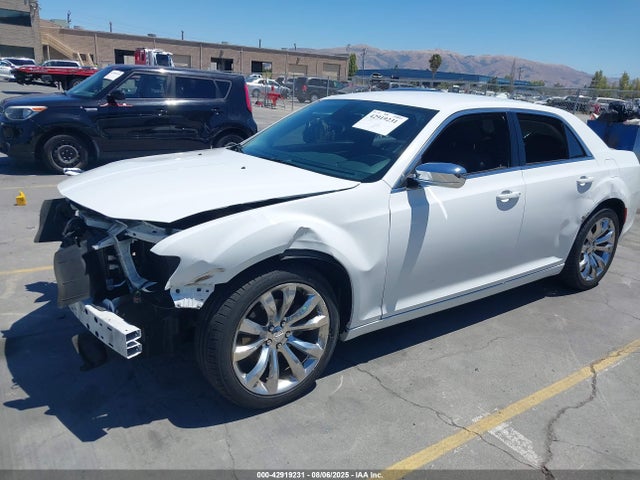 2C3CCAAG3MH516235 Chrysler 300