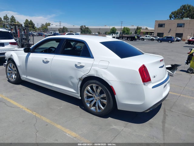 2C3CCAAG3MH516235 Chrysler 300