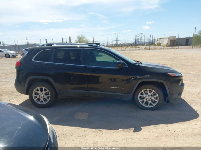 1C4PJLCB4JD518004 Jeep 2018