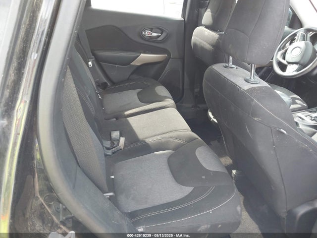 1C4PJLCB4JD518004 Jeep 2018