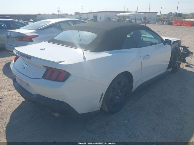 42919240 :رقم المزاد ، 1FAGP8UH4R5120401 vin ، 2024 Ford Mustang Ecoboost Premium مزاد بيع