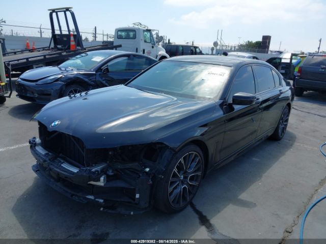 2021 BMW 740I WBA7T2C00MCG01135 Photo 1