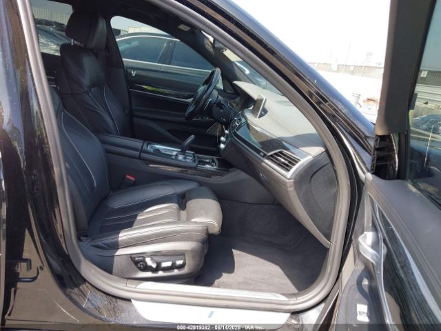 2021 BMW 740I WBA7T2C00MCG01135 Photo 4