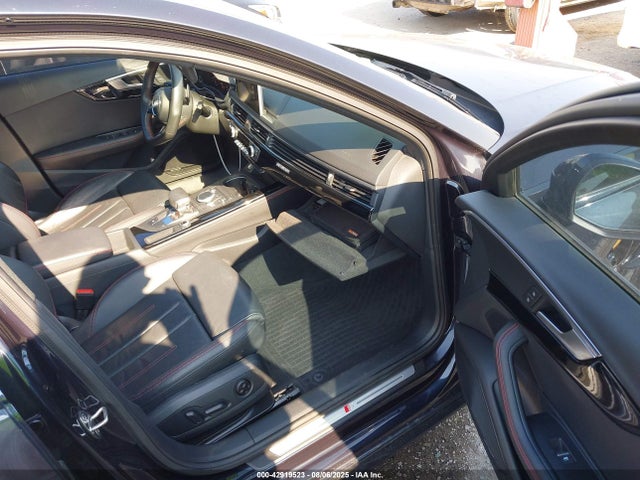 WAUENAF40JA129808 Audi A4