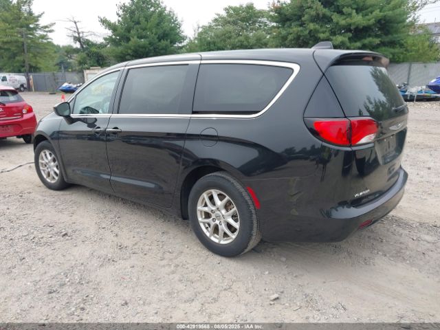 2022 CHRYSLER VOYAGER 2C4RC1CG6NR104728 Photo 2