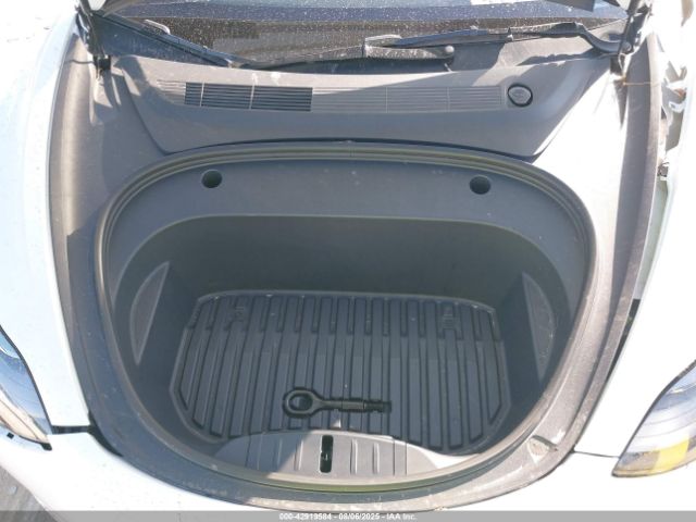 2023 TESLA MODEL 3 5YJ3E1EA4PF624921 Photo 9