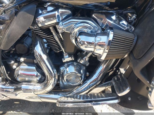 2017 HARLEY-DAVIDSON FLHTCUTG 1HD1MAD11HB854799 Photo 7