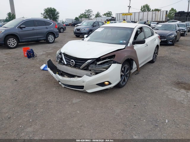 1N4AL3AP9HC257926 Nissan 2017