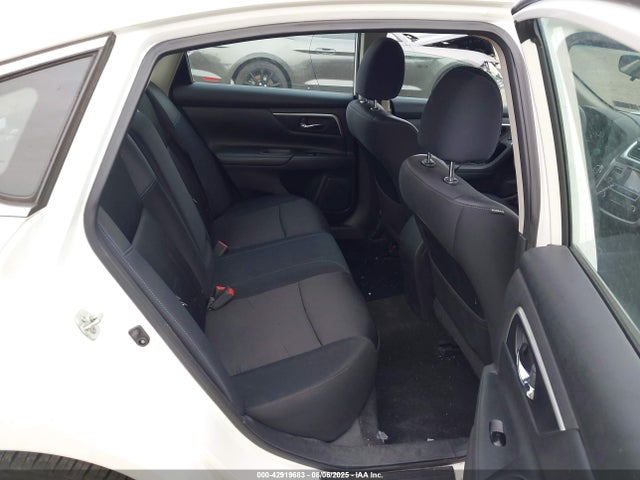 1N4AL3AP9HC257926 Nissan 2017