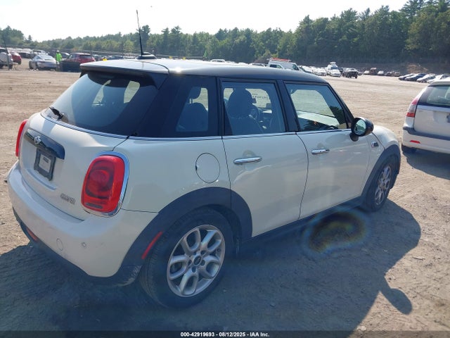 2016 MINI HARDTOP WMWXU1C57G2D08877 Photo 3