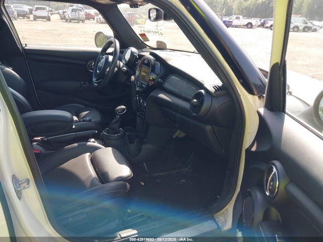 2016 MINI HARDTOP WMWXU1C57G2D08877 Photo 4