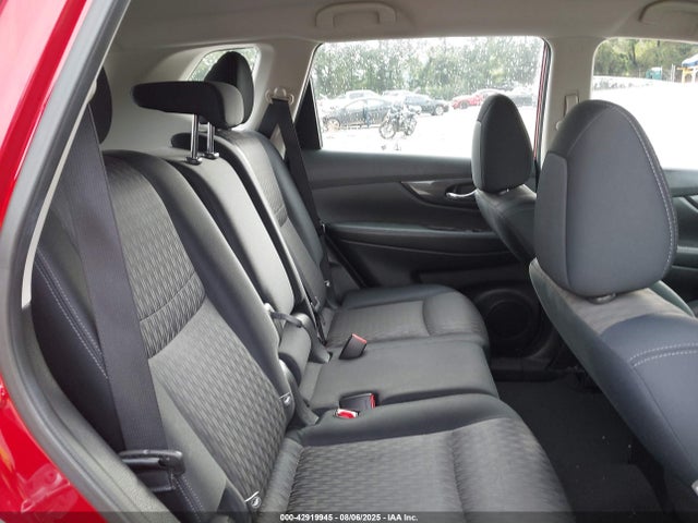 JN8AT2MV1HW268288 Nissan Rogue
