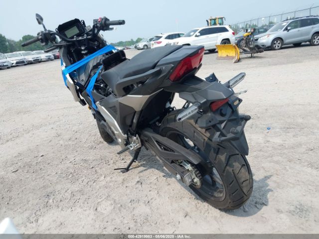 2023 HONDA NC750 JH2RH0917PK200584 Photo 2