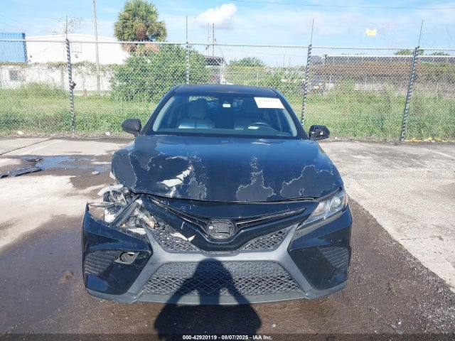 Продажа на аукционе авто 2018 Toyota Camry L/le/xle/se/xse, vin: JTNB11HK2J3016889, номер лота: 42920119