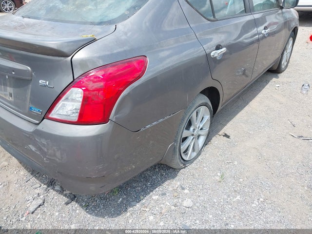 3N1CN7AP9GL819088 Nissan 2016