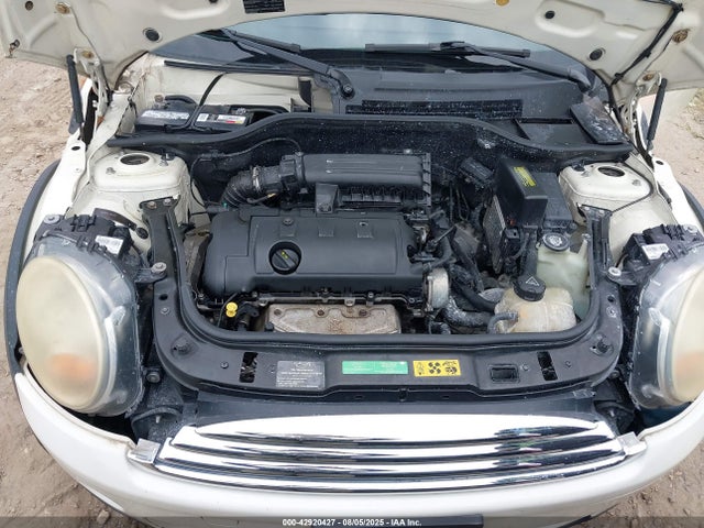 2009 MINI COOPER WMWMF33559TW73237 Photo 9