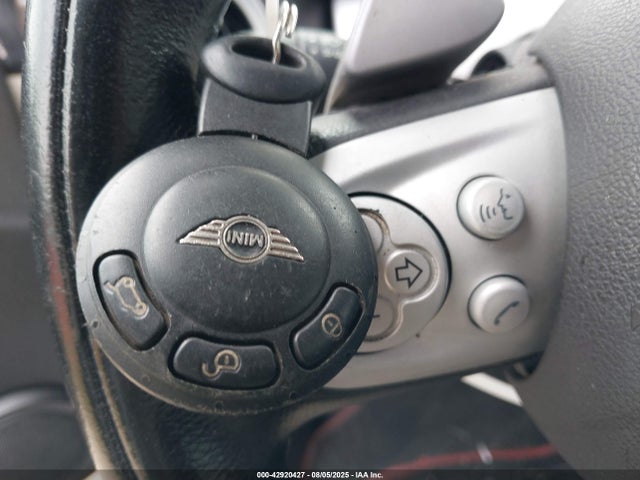 2009 MINI COOPER WMWMF33559TW73237 Photo 10