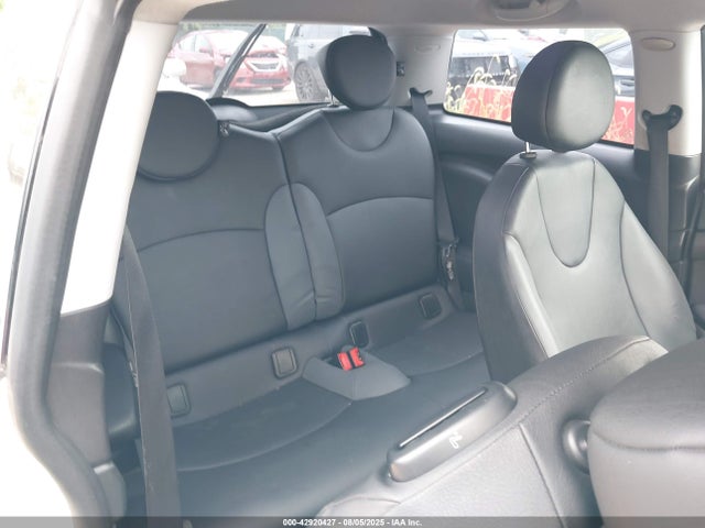 2009 MINI COOPER WMWMF33559TW73237 Photo 7