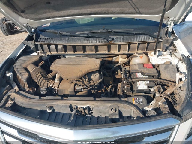 2017 CADILLAC XT5 1GYKNBRS4HZ325763 Photo 9