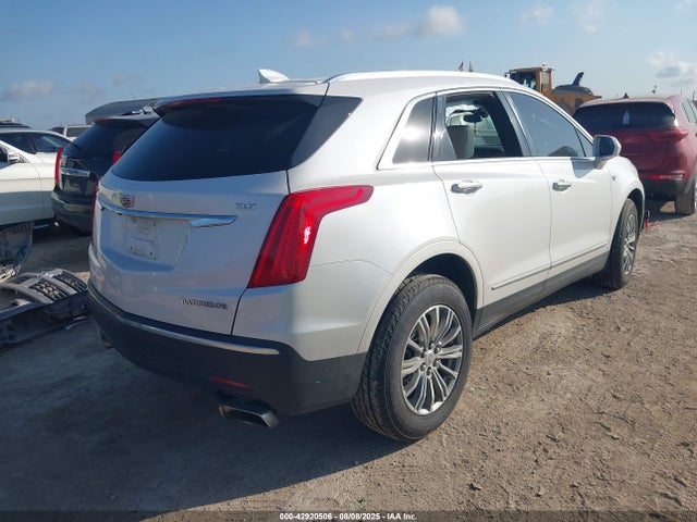 2017 CADILLAC XT5 1GYKNBRS4HZ325763 Photo 3