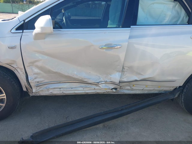 2017 CADILLAC XT5 1GYKNBRS4HZ325763 Photo 5