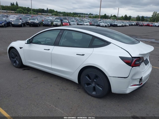 2022 TESLA MODEL 3 5YJ3E1EB7NF249922 Photo 2